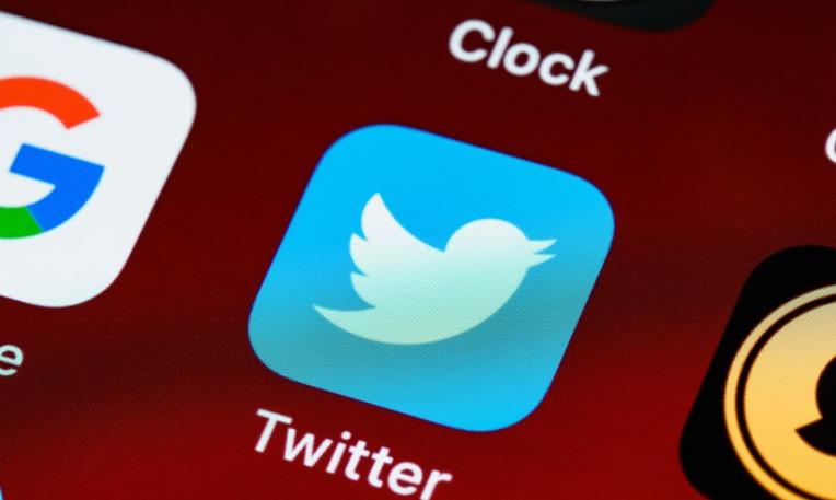 Twitter’s Influence on Community Theater
